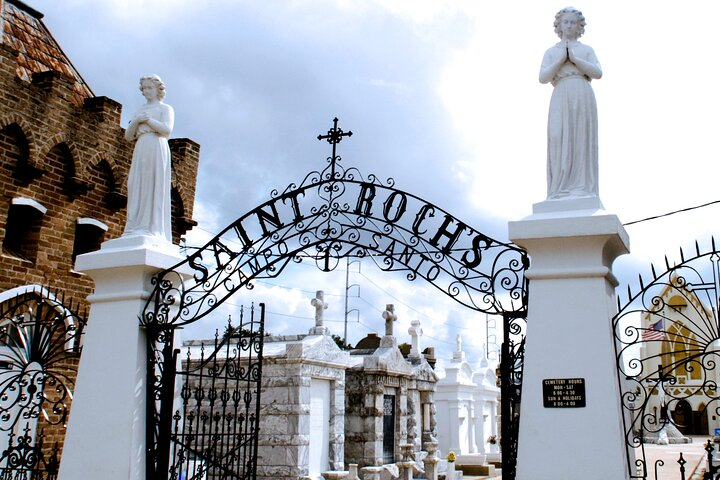 St. Roch Cemetery Tour in New Orleans - Photo 1 of 10